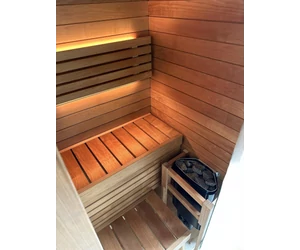 HARVIA Utu Nano prémium finnszauna, hőkezelt nyárfából szaunakályhával 95 x 95 cm