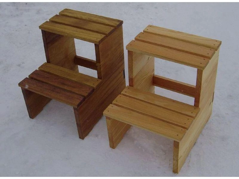 Külső lépcső  merülődézsához,  vörösfenyő